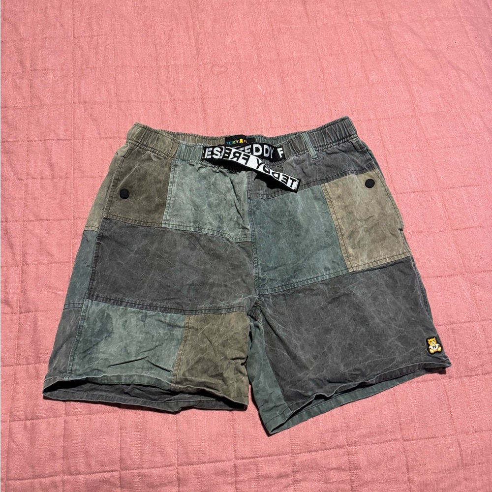 Teddy Fresh cargo Shorts